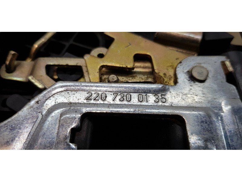 Recambio de cerradura puerta trasera izquierda para mercedes clase s (w220) berlina 500 (220.075) referencia OEM IAM 2207300135  Recambio de cerradura puerta trasera izquierda para mercedes clase s (w220) berlina 500 (220.075) referencia OEM IAM 2207300135