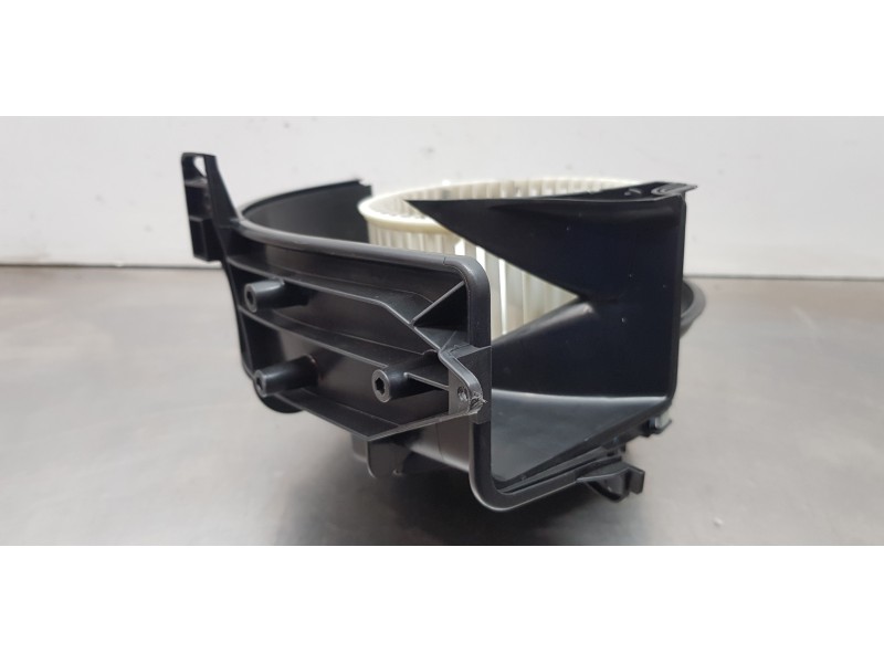 Recambio de motor calefaccion para volvo xc60 inscription awd referencia OEM IAM 32241017  