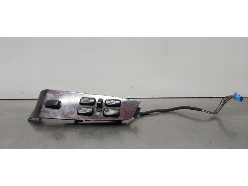 Recambio de mando elevalunas delantero izquierdo para mercedes clase s (w220) berlina 500 (220.075) referencia OEM IAM A22082010 Recambio de mando elevalunas delantero izquierdo para mercedes clase s (w220) berlina 500 (220.075) referencia OEM IAM A22082010