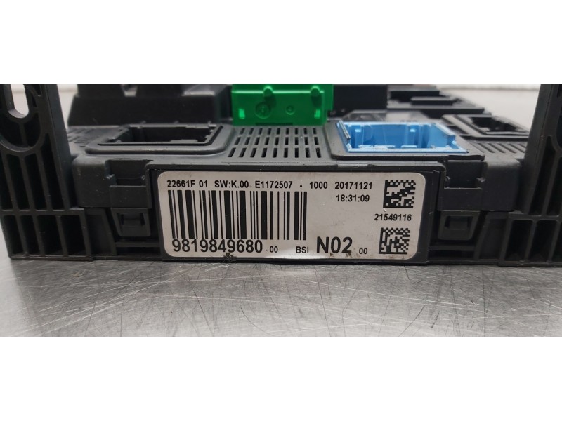 Recambio de caja reles / fusibles para peugeot 208 style referencia OEM IAM 9819849680   Recambio de caja reles / fusibles para peugeot 208 style referencia OEM IAM 9819849680