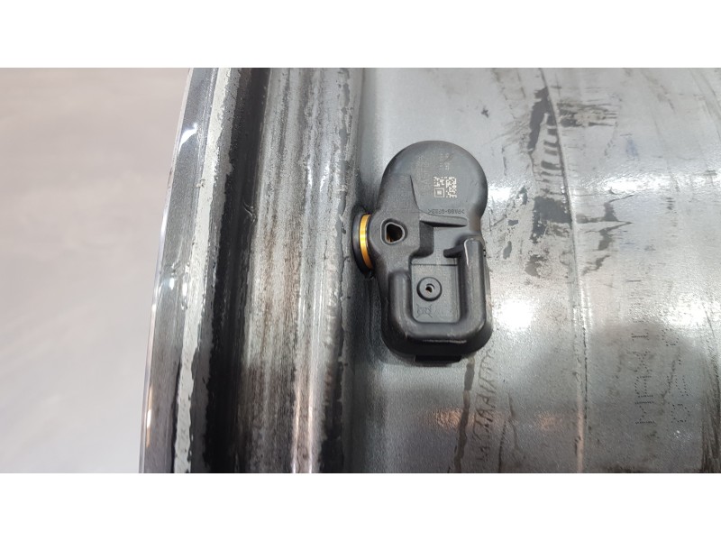 Recambio de llanta para toyota verso advance referencia OEM IAM 426110F190   Recambio de llanta para toyota verso advance referencia OEM IAM 426110F190