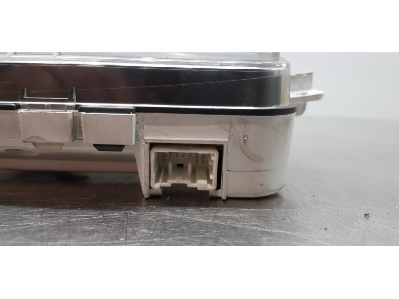 Recambio de cuadro instrumentos para volvo v50 familiar 2.4 kinetic referencia OEM IAM 30710071 8697035  Recambio de cuadro instrumentos para volvo v50 familiar 2.4 kinetic referencia OEM IAM 30710071 8697035