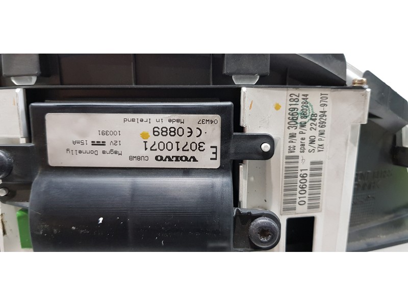 Recambio de cuadro instrumentos para volvo v50 familiar 2.4 kinetic referencia OEM IAM 30710071 8697035  Recambio de cuadro instrumentos para volvo v50 familiar 2.4 kinetic referencia OEM IAM 30710071 8697035