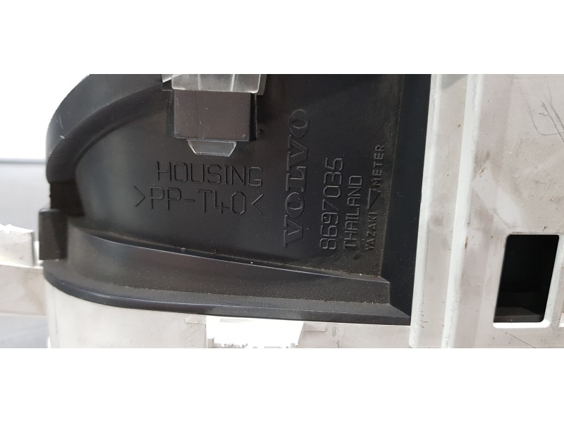 Recambio de cuadro instrumentos para volvo v50 familiar 2.4 kinetic referencia OEM IAM 30710071 8697035  Recambio de cuadro instrumentos para volvo v50 familiar 2.4 kinetic referencia OEM IAM 30710071 8697035