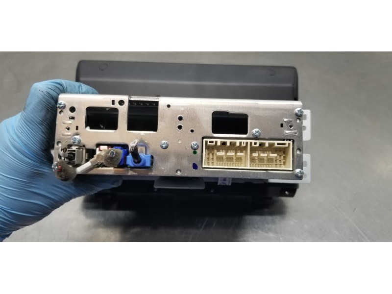 Recambio de pantalla multifuncion para kia ceed sportswagon tech referencia OEM IAM 96160J7510WK  