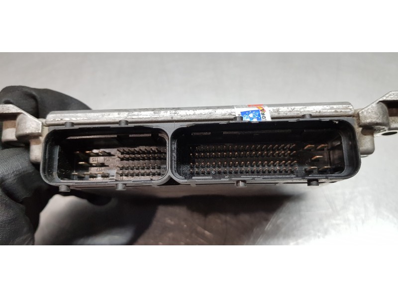 Recambio de centralita motor uce para alfa romeo 147 (190) 1.9 jtd distinctive referencia OEM IAM 55185365   Recambio de centralita motor uce para alfa romeo 147 (190) 1.9 jtd distinctive referencia OEM IAM 55185365