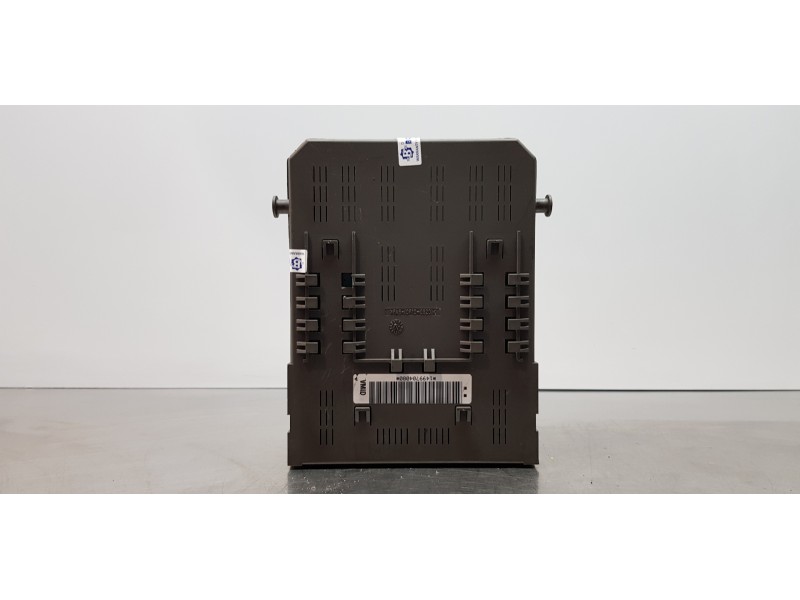Recambio de caja reles / fusibles para citroen c8 2.0 16v sx referencia OEM IAM 1499704080  