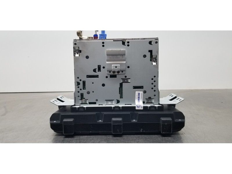 Recambio de pantalla multifuncion para kia ceed sportswagon tech referencia OEM IAM 96160J7510WK  