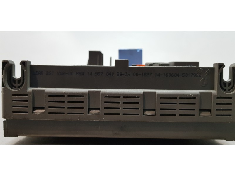Recambio de caja reles / fusibles para citroen c8 2.0 16v sx referencia OEM IAM 1499704080  