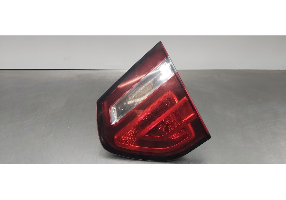 Recambio de piloto trasero derecho interior para citroen c4 picasso 2.0 hdi fap referencia OEM IAM 6351LR  
