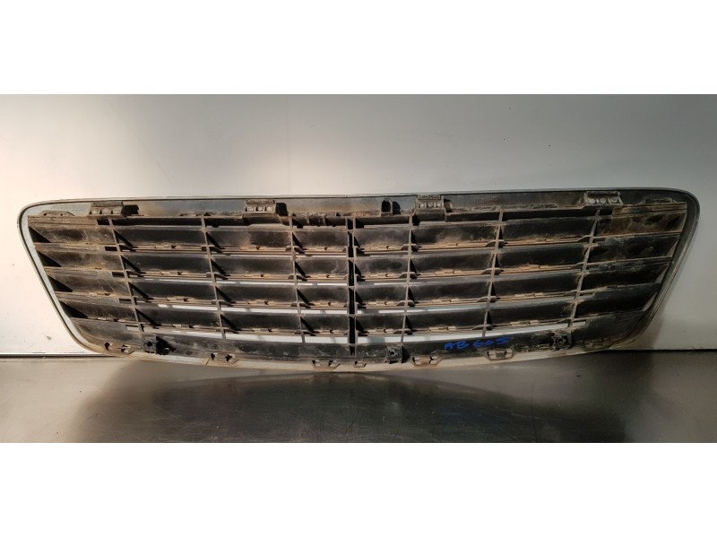 Recambio de rejilla delantera para mercedes clase s (w220) berlina 500 (220.075) referencia OEM IAM A2208800383   Recambio de rejilla delantera para mercedes clase s (w220) berlina 500 (220.075) referencia OEM IAM A2208800383