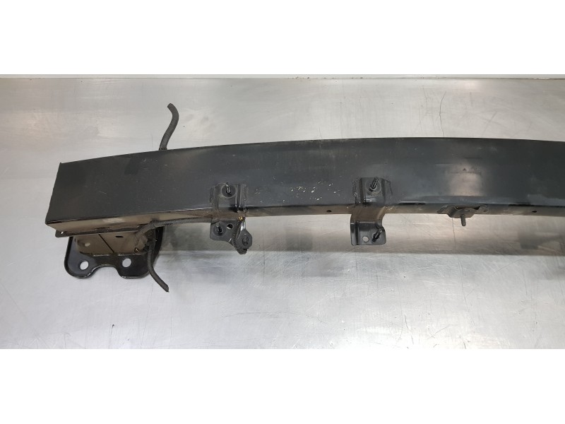 Recambio de refuerzo paragolpes delantero para hyundai tucson hybrid referencia OEM IAM 64900CZ000  