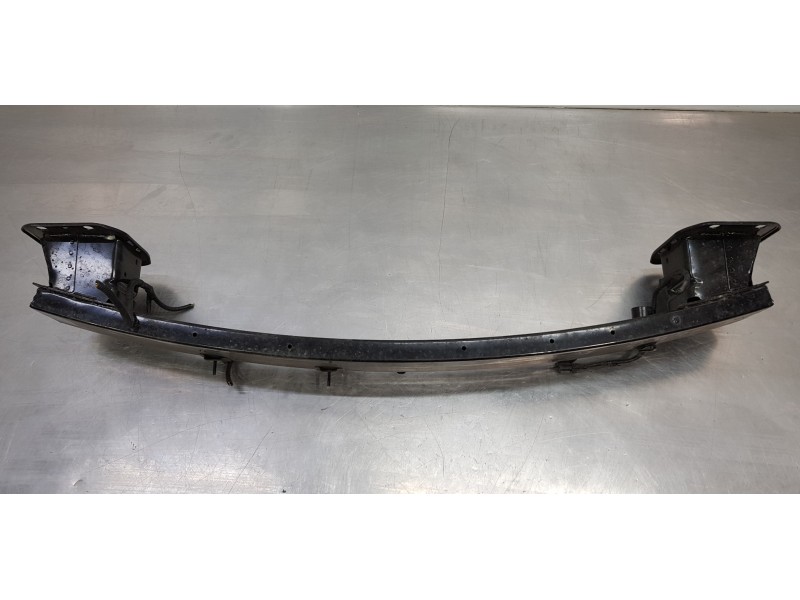 Recambio de refuerzo paragolpes delantero para hyundai tucson hybrid referencia OEM IAM 64900CZ000  