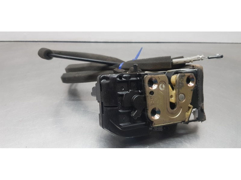 Recambio de cerradura puerta trasera derecha para infiniti fx fx45 referencia OEM IAM 82500CG060  