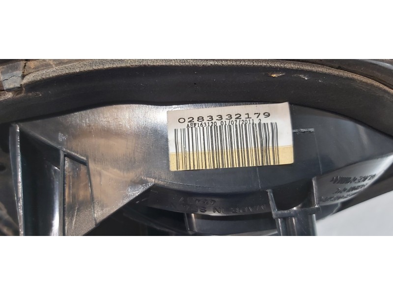 Recambio de piloto trasero derecho interior para citroen c4 picasso 2.0 hdi fap referencia OEM IAM 6351LR  