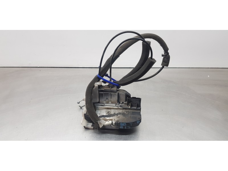 Recambio de cerradura puerta trasera derecha para infiniti fx fx45 referencia OEM IAM 82500CG060  