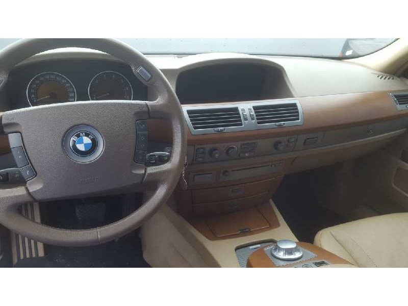 bmw serie 7 (e65/e66) del año 2001