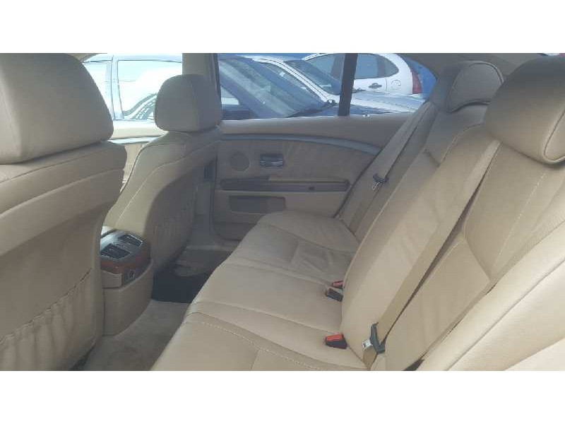 bmw serie 7 (e65/e66) del año 2001