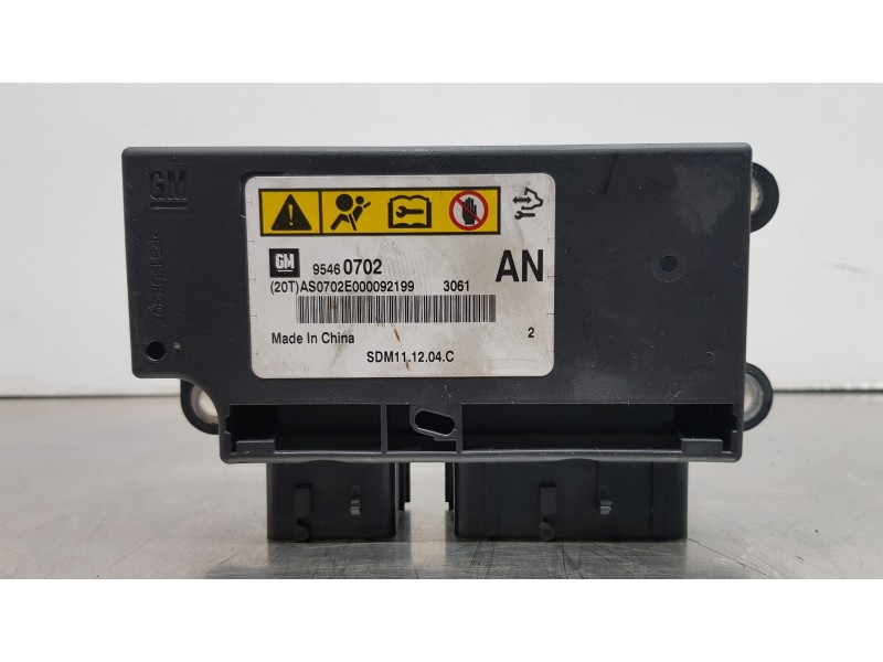 Recambio de centralita airbag para chevrolet captiva 2.2 vcdi lt 2wd referencia OEM IAM 95460702  