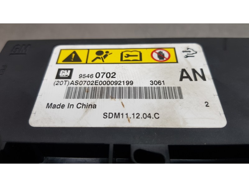 Recambio de centralita airbag para chevrolet captiva 2.2 vcdi lt 2wd referencia OEM IAM 95460702  