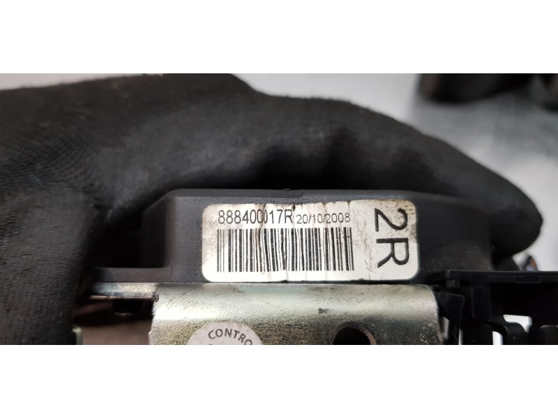 Recambio de cinturon seguridad trasero derecho para renault laguna coupe base referencia OEM IAM 888400017R   Recambio de cinturon seguridad trasero derecho para renault laguna coupe base referencia OEM IAM 888400017R