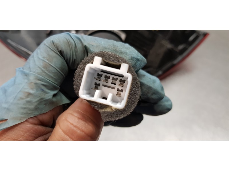 Recambio de piloto trasero derecho para kia ceed sportswagon tech referencia OEM IAM 92402J7150  