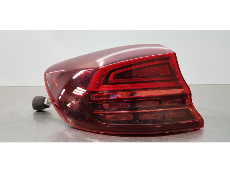 Recambio de piloto trasero izquierdo para kia ceed sportswagon tech referencia OEM IAM 92401J7150  