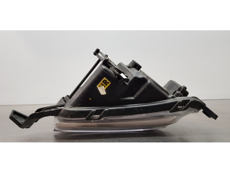 Recambio de faro antiniebla derecho para hyundai tucson style 4wd referencia OEM IAM 92202D7000  