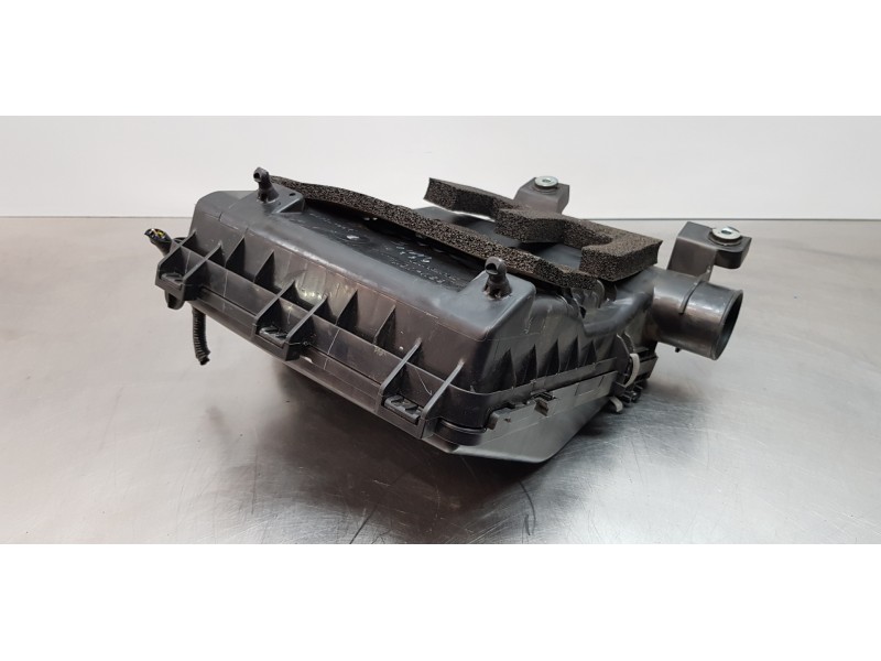 Recambio de filtro aire para suzuki sx4 glx referencia OEM IAM 1370061MA0  