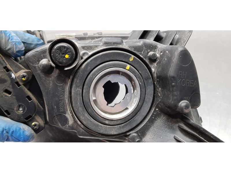 Recambio de faro antiniebla derecho para hyundai tucson style 4wd referencia OEM IAM 92202D7000  