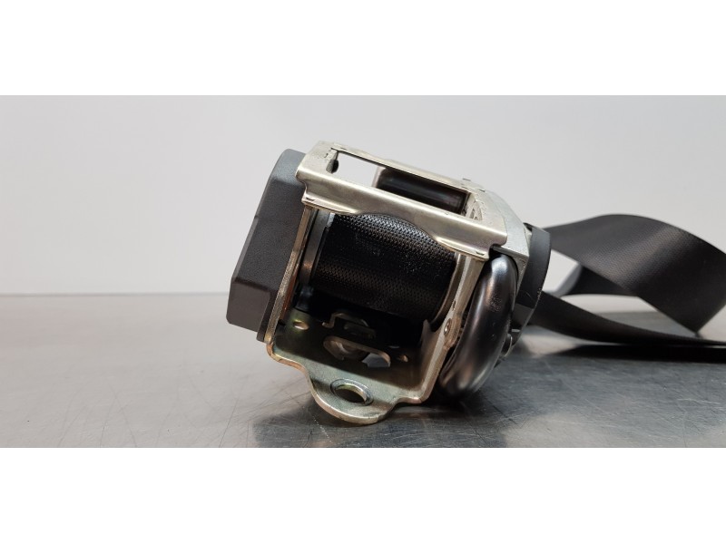 Recambio de cinturon seguridad trasero izquierdo para mercedes clase a (w169) a 180 cdi (169.007) referencia OEM IAM A1698606185