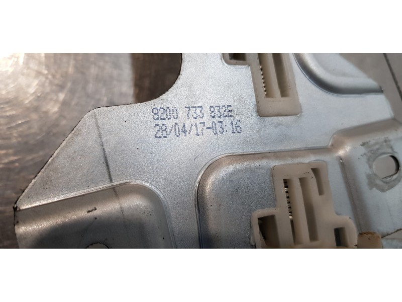 Recambio de elevalunas trasero derecho para dacia duster ambiance 4x4 referencia OEM IAM 8200733832   Recambio de elevalunas trasero derecho para dacia duster ambiance 4x4 referencia OEM IAM 8200733832