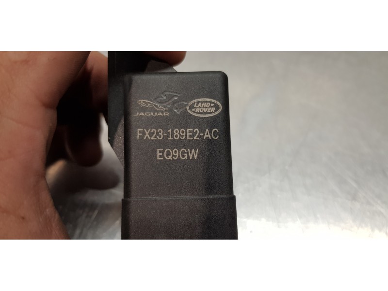Recambio de rele para land rover discovery sport pure referencia OEM IAM LR117592 FX23189E2AC 0281003123