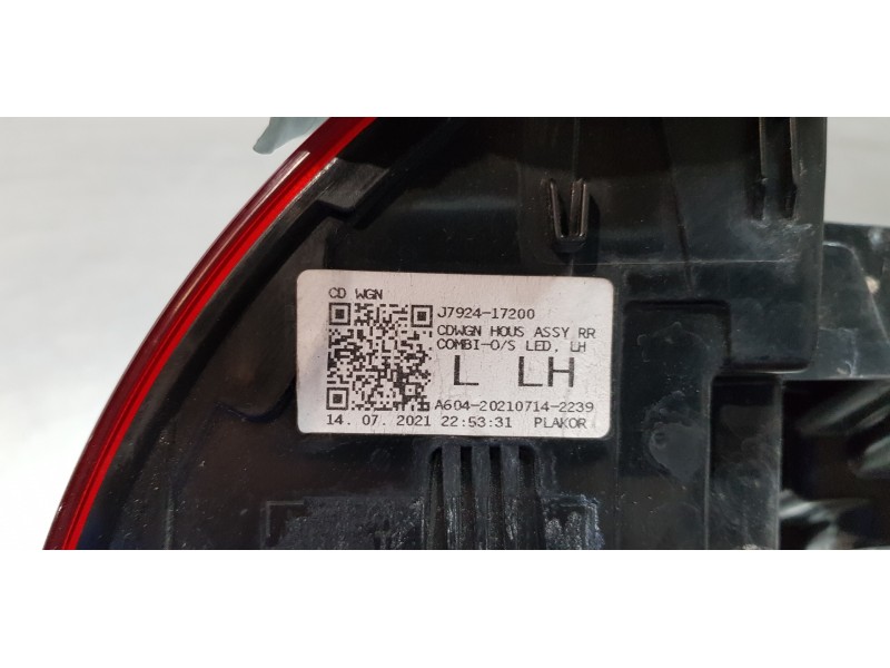 Recambio de piloto trasero izquierdo para kia ceed sportswagon tech referencia OEM IAM 92401J7150  