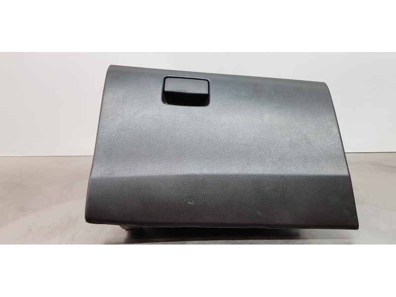 Recambio de guantera para suzuki sx4 glx referencia OEM IAM 7341061M10 7341061M105PK 