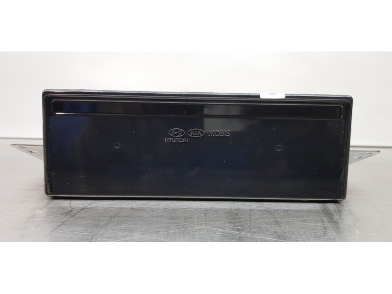 Recambio de sistema navegacion gps para hyundai tucson hybrid referencia OEM IAM 96160CZ020  