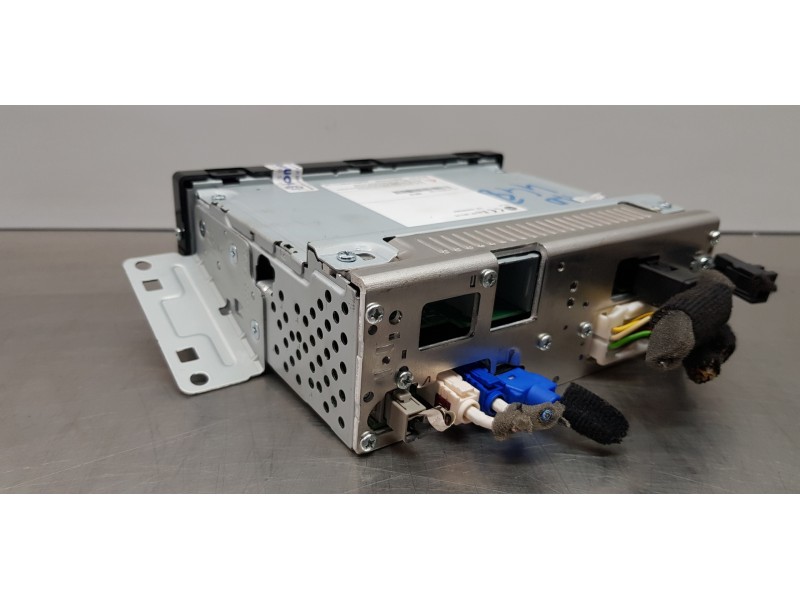 Recambio de sistema navegacion gps para hyundai tucson hybrid referencia OEM IAM 96160CZ020  