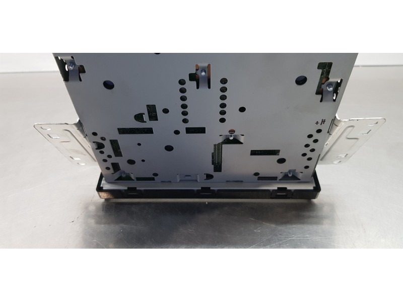 Recambio de sistema navegacion gps para hyundai tucson hybrid referencia OEM IAM 96160CZ020  