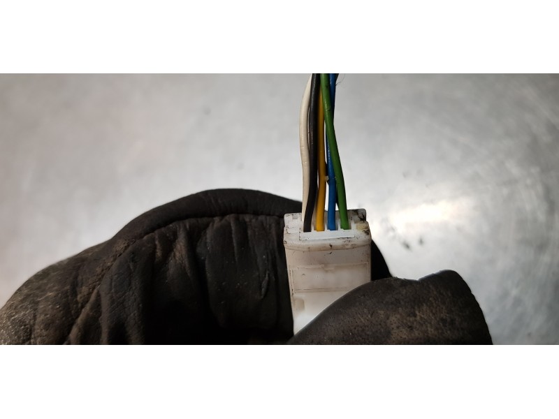 Recambio de retrovisor derecho para dacia duster ambiance 4x4 referencia OEM IAM 963018796R   Recambio de retrovisor derecho para dacia duster ambiance 4x4 referencia OEM IAM 963018796R