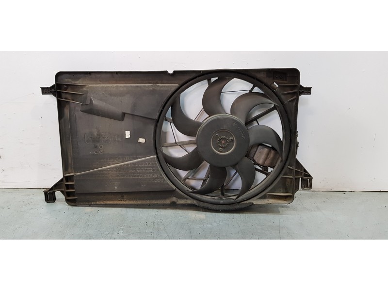 Recambio de electroventilador para ford focus c-max (cap) trend (d) referencia OEM IAM 3M5H8C607RG  