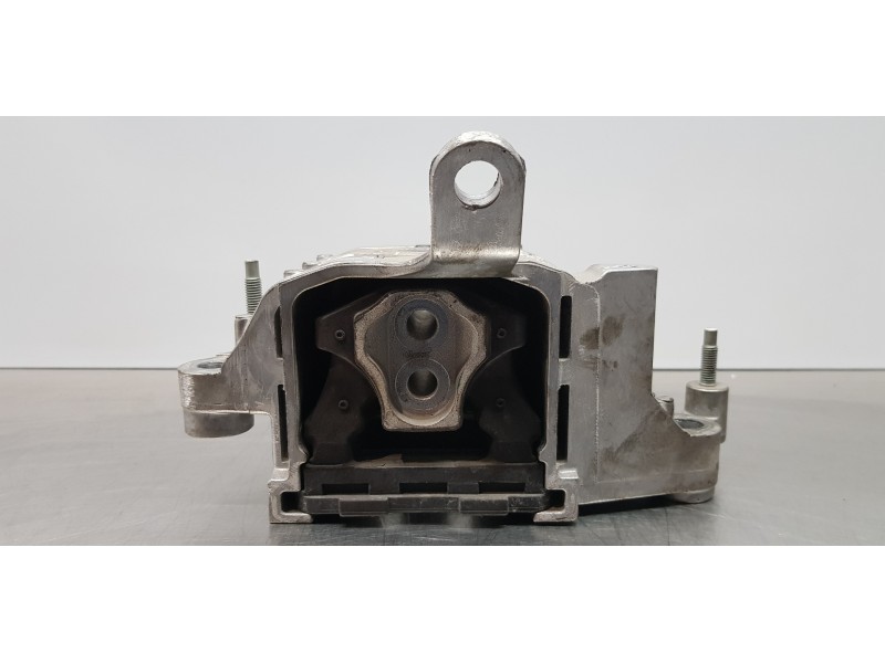 Recambio de soporte motor izquierdo para hyundai tucson hybrid referencia OEM IAM 21830N9560 21824N9500 