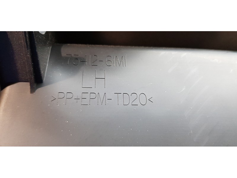 Recambio de guantera para suzuki sx4 glx referencia OEM IAM 7341061M10 7341061M105PK 