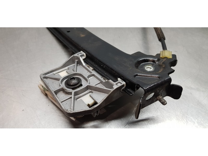 Recambio de elevalunas delantero izquierdo para renault laguna coupe base referencia OEM IAM 807010003R   Recambio de elevalunas delantero izquierdo para renault laguna coupe base referencia OEM IAM 807010003R