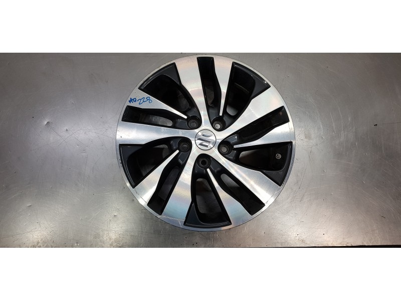 Recambio de llanta para suzuki sx4 glx referencia OEM IAM 4321064R70 4321064R80 