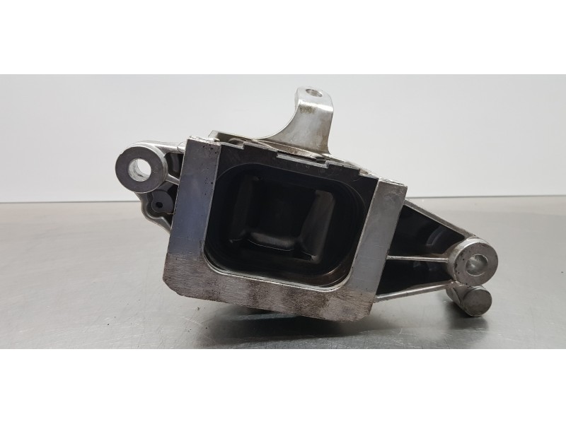 Recambio de soporte motor izquierdo para hyundai tucson hybrid referencia OEM IAM 21830N9560 21824N9500 