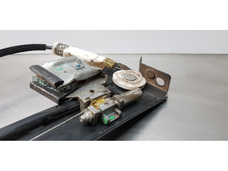 Recambio de elevalunas delantero izquierdo para renault laguna coupe base referencia OEM IAM 807010003R   Recambio de elevalunas delantero izquierdo para renault laguna coupe base referencia OEM IAM 807010003R