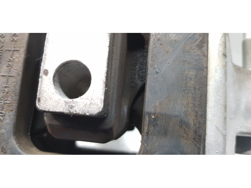 Recambio de soporte motor izquierdo para hyundai tucson hybrid referencia OEM IAM 21830N9560 21824N9500 