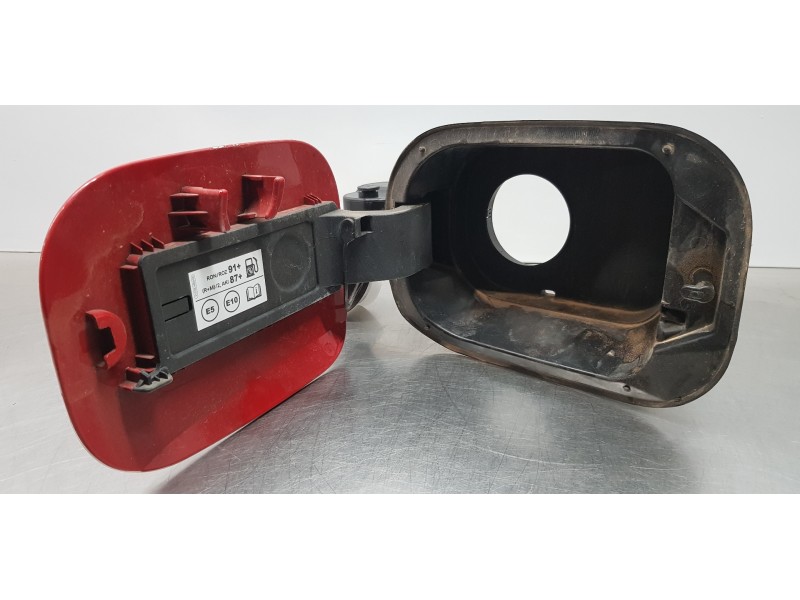 Recambio de tapa exterior combustible para hyundai tucson hybrid referencia OEM IAM 81595N7000 81596N7000 