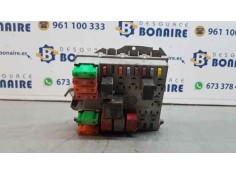 Recambio de caja reles / fusibles para alfa romeo gt (125) 2.0 jts 16v distinctive referencia OEM IAM 5174219  