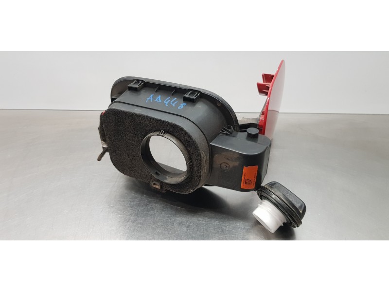 Recambio de tapa exterior combustible para hyundai tucson hybrid referencia OEM IAM 81595N7000 81596N7000 